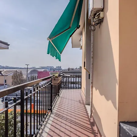 דירה 15 Min Walk From Fiere - Space & Style ורונה