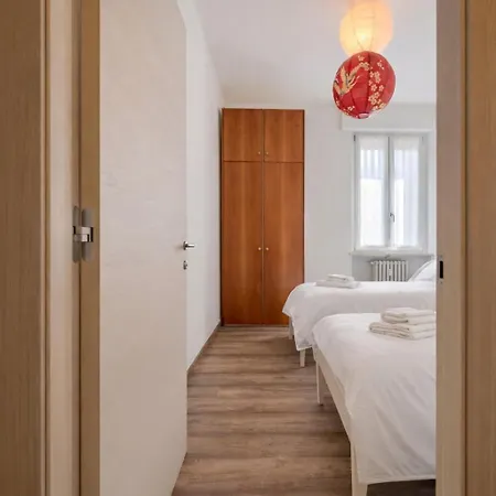 דירה 15 Min Walk From Fiere - Space & Style