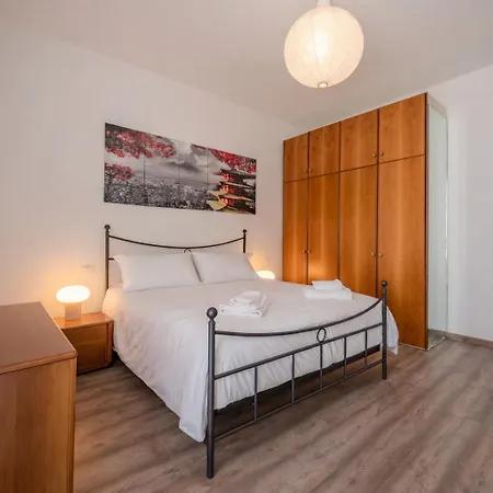 15 Min Walk From Fiere - Space & Style דירה