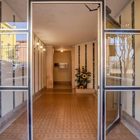 15 Min Walk From Fiere - Space & Style דירה *